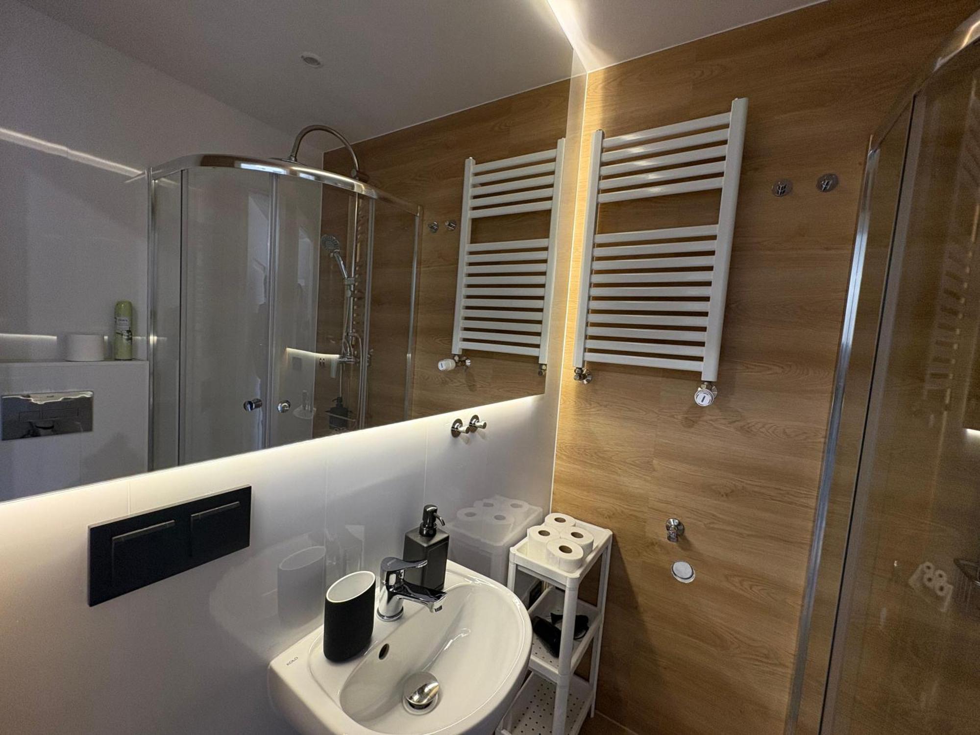 Stylowe Apartamenty W Centrum Вроцлав Экстерьер фото