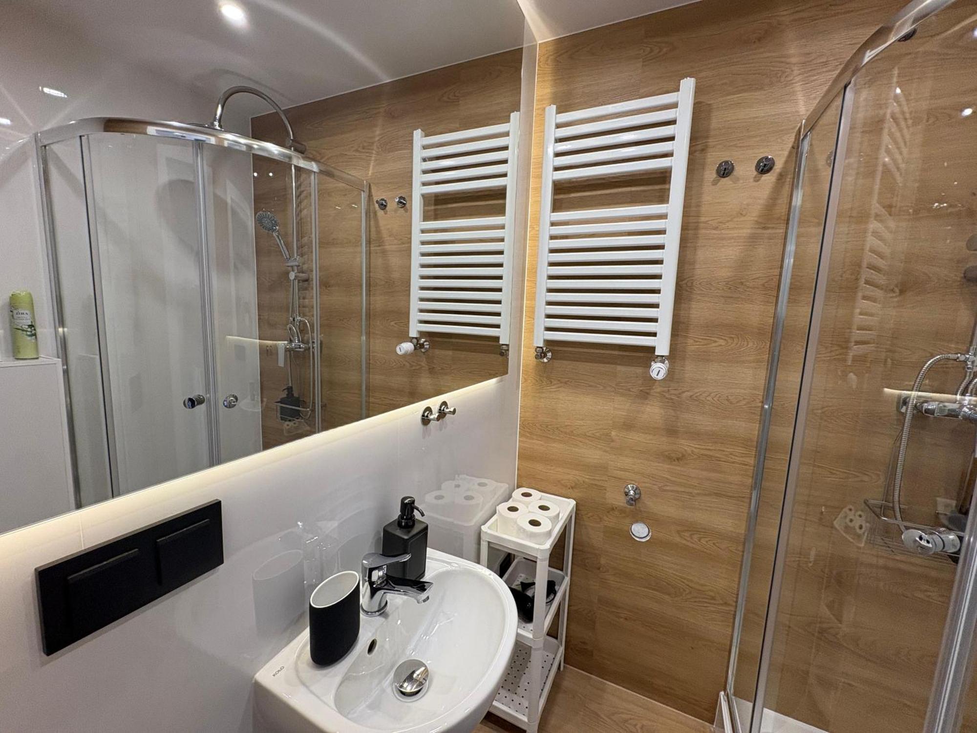 Stylowe Apartamenty W Centrum Вроцлав Экстерьер фото