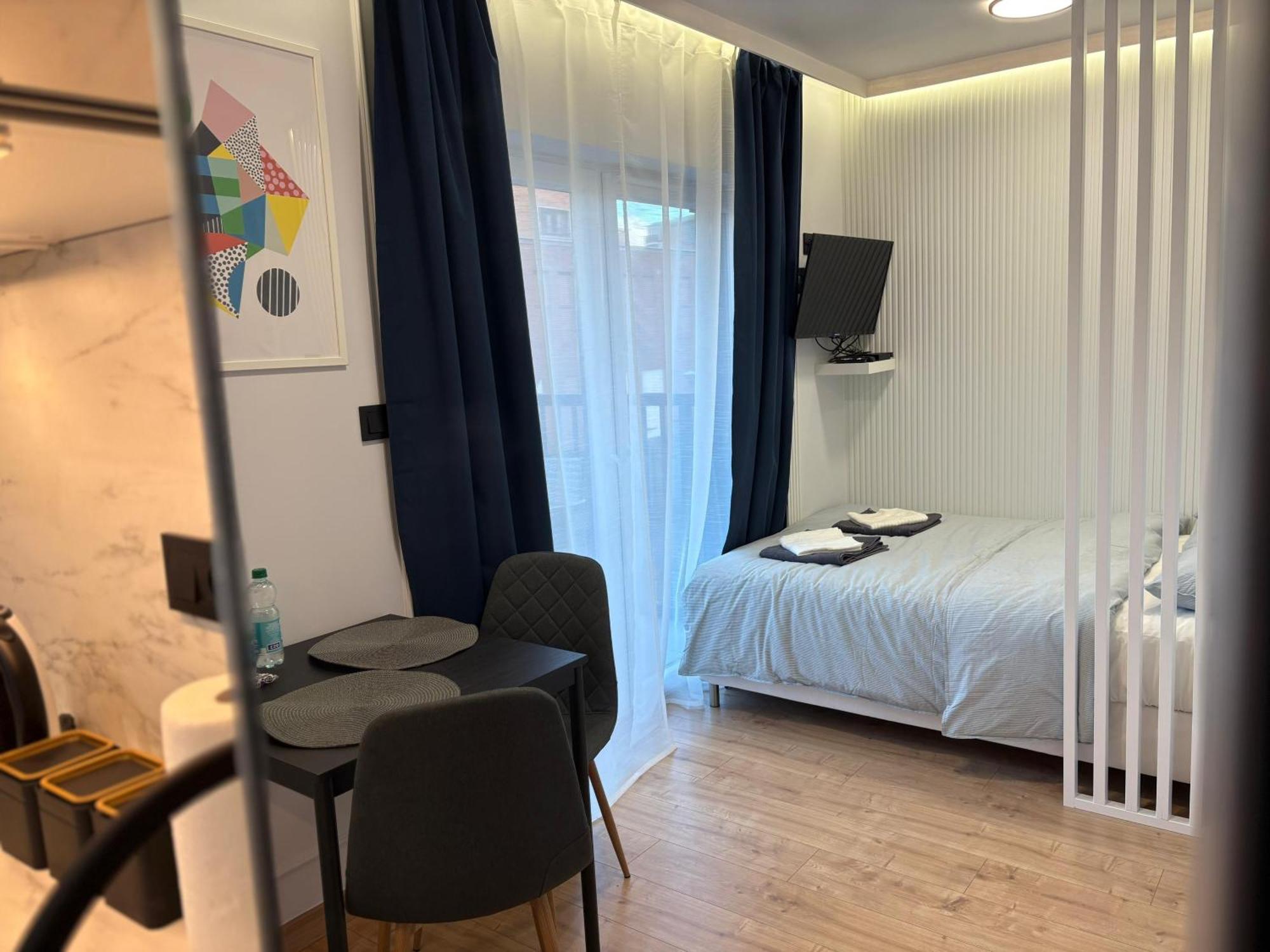 Stylowe Apartamenty W Centrum Вроцлав Экстерьер фото
